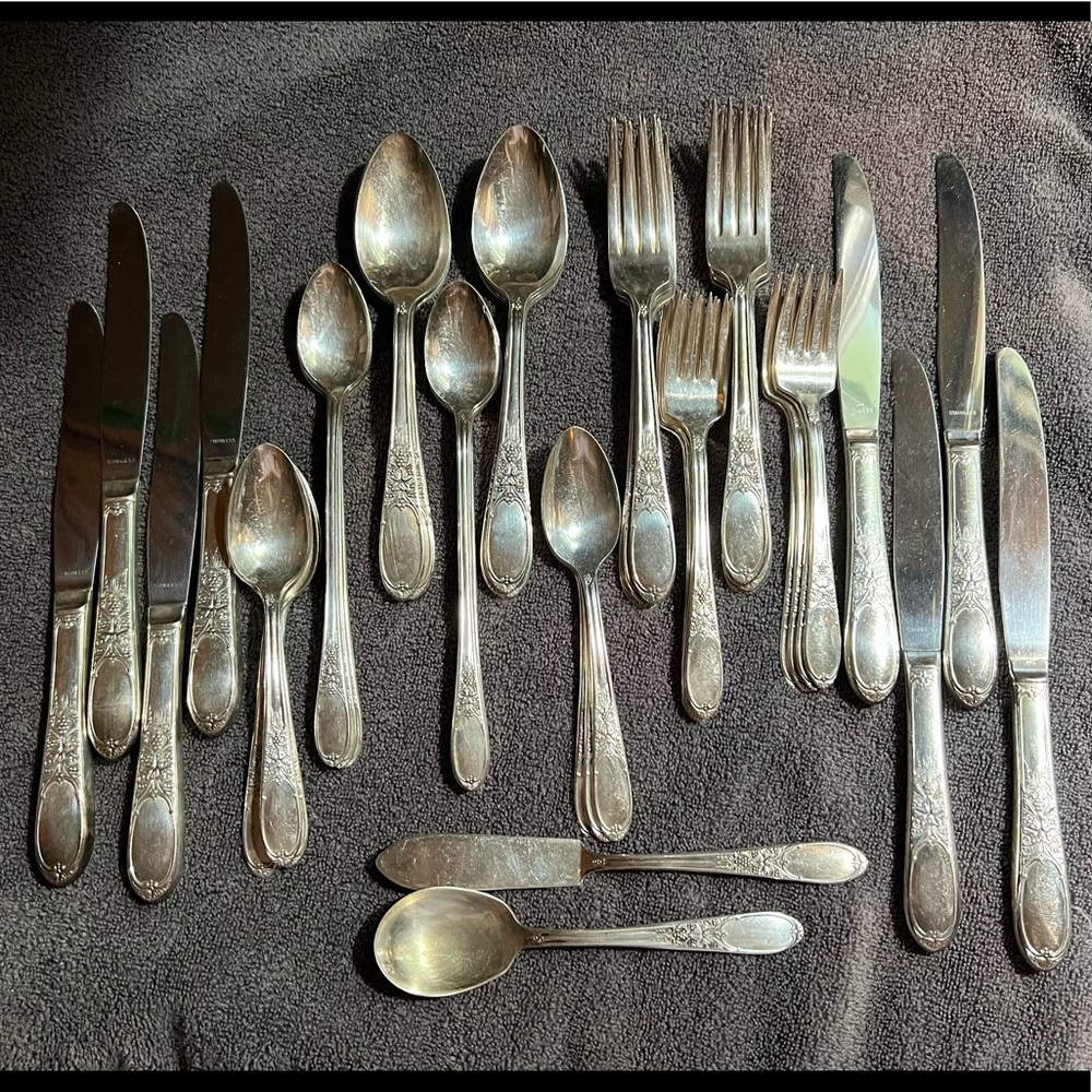WM Rogers IS Silverware Silver Plated
